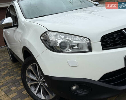 Белый Ниссан Кашкай 2, объемом двигателя 1.6 л и пробегом 220 тыс. км за 10650 $, фото 9 на Automoto.ua