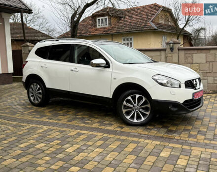 Белый Ниссан Кашкай 2, объемом двигателя 1.6 л и пробегом 220 тыс. км за 10650 $, фото 2 на Automoto.ua