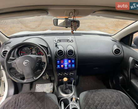 Ниссан Кашкай 2 2013 в Новых Санжарах на Automoto.ua Белый Ниссан Кашкай 2, объемом двигателя 1.5 л и пробегом 307 тыс. км за 10000 $, фото 10 на Automoto.ua