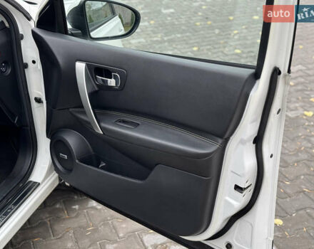 Ниссан Кашкай 2 2013 в Ровно на Automoto.ua Белый Ниссан Кашкай 2, объемом двигателя 1.6 л и пробегом 213 тыс. км за 12800 $, фото 64 на Automoto.ua