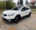 Ниссан Кашкай 2 2013 в Новых Санжарах на Automoto.ua Белый Ниссан Кашкай 2, объемом двигателя 1.5 л и пробегом 307 тыс. км за 10000 $, фото 2 на Automoto.ua