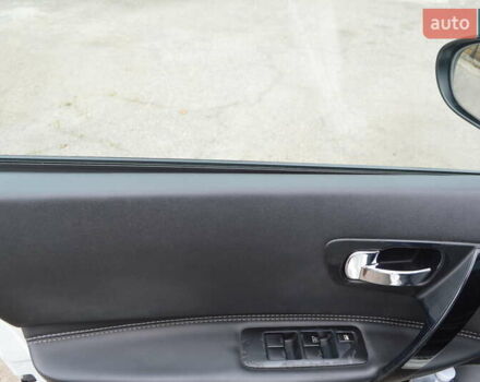 Белый Ниссан Кашкай 2, объемом двигателя 1.6 л и пробегом 346 тыс. км за 11500 $, фото 22 на Automoto.ua