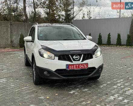 Ниссан Кашкай 2 2013 в Ровно на Automoto.ua Белый Ниссан Кашкай 2, объемом двигателя 1.6 л и пробегом 213 тыс. км за 12800 $, фото 2 на Automoto.ua