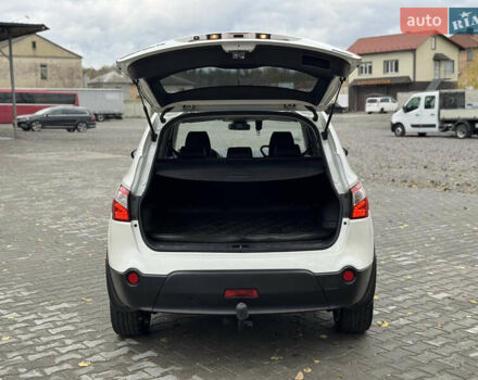 Ниссан Кашкай 2 2013 в Ровно на Automoto.ua Белый Ниссан Кашкай 2, объемом двигателя 1.6 л и пробегом 213 тыс. км за 12800 $, фото 27 на Automoto.ua