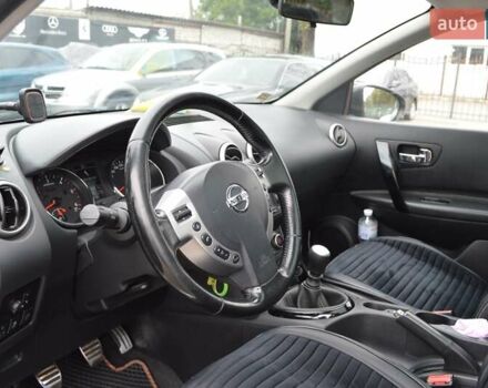 Белый Ниссан Кашкай 2, объемом двигателя 1.6 л и пробегом 346 тыс. км за 11500 $, фото 13 на Automoto.ua