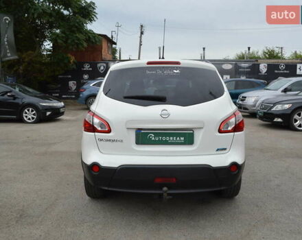 Белый Ниссан Кашкай 2, объемом двигателя 1.6 л и пробегом 346 тыс. км за 11500 $, фото 6 на Automoto.ua