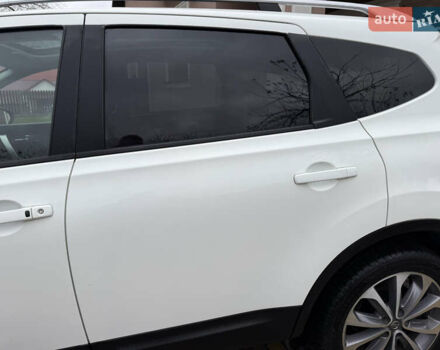 Белый Ниссан Кашкай 2, объемом двигателя 1.6 л и пробегом 220 тыс. км за 10650 $, фото 49 на Automoto.ua