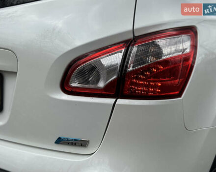 Ниссан Кашкай 2 2013 в Ровно на Automoto.ua Белый Ниссан Кашкай 2, объемом двигателя 1.6 л и пробегом 213 тыс. км за 12800 $, фото 24 на Automoto.ua