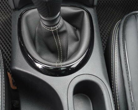 Белый Ниссан Кашкай 2, объемом двигателя 1.6 л и пробегом 346 тыс. км за 11500 $, фото 20 на Automoto.ua