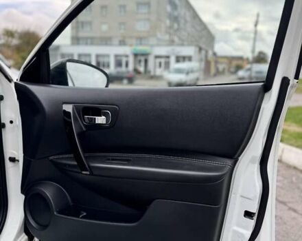 Ниссан Кашкай 2 2013 в Дубно на Automoto.ua Белый Ниссан Кашкай 2, объемом двигателя 1.6 л и пробегом 233 тыс. км за 11499 $, фото 27 на Automoto.ua