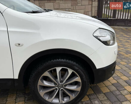 Белый Ниссан Кашкай 2, объемом двигателя 1.6 л и пробегом 220 тыс. км за 10650 $, фото 56 на Automoto.ua