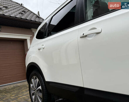 Белый Ниссан Кашкай 2, объемом двигателя 1.6 л и пробегом 220 тыс. км за 10650 $, фото 28 на Automoto.ua