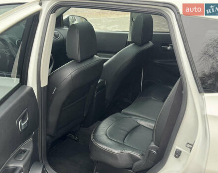 Белый Ниссан Кашкай 2, объемом двигателя 1.6 л и пробегом 215 тыс. км за 12599 $, фото 44 на Automoto.ua