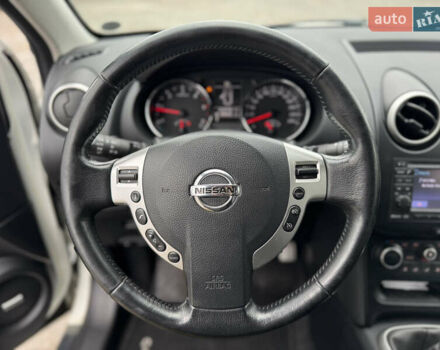 Ниссан Кашкай 2 2013 в Ровно на Automoto.ua Белый Ниссан Кашкай 2, объемом двигателя 1.6 л и пробегом 213 тыс. км за 12800 $, фото 45 на Automoto.ua