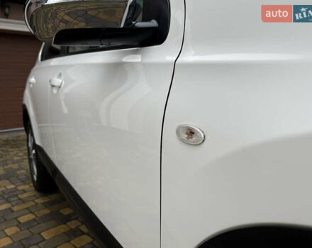 Белый Ниссан Кашкай 2, объемом двигателя 1.6 л и пробегом 220 тыс. км за 10650 $, фото 58 на Automoto.ua