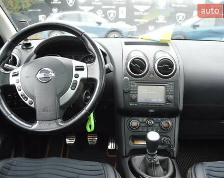 Белый Ниссан Кашкай 2, объемом двигателя 1.6 л и пробегом 346 тыс. км за 11500 $, фото 10 на Automoto.ua