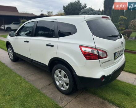 Ниссан Кашкай 2 2013 в Черкассах на Automoto.ua Белый Ниссан Кашкай 2, объемом двигателя 1.6 л и пробегом 280 тыс. км за 10300 $, фото 4 на Automoto.ua