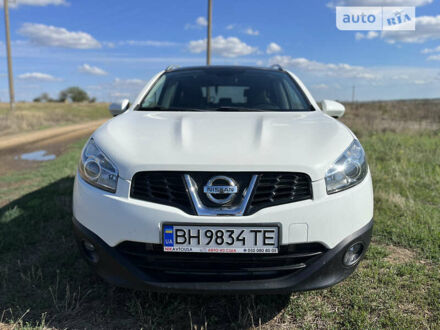 Ніссан Кашкай 2 2011 у Миколаєві на Automoto.ua Білий Ніссан Кашкай 2, об'ємом двигуна 1.46 л та пробігом 196 тис. км за 11700 $, фото 1 на Automoto.ua