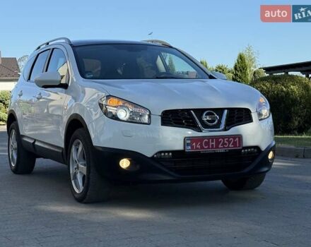 Білий Ніссан Кашкай 2, об'ємом двигуна 2 л та пробігом 214 тис. км за 12750 $, фото 1 на Automoto.ua