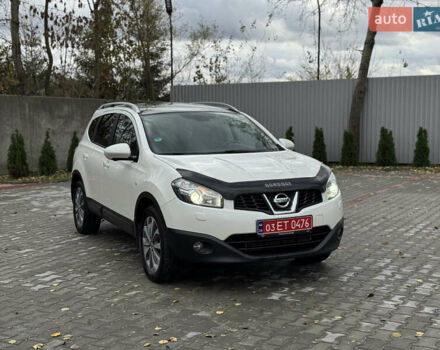 Белый Ниссан Кашкай 2, объемом двигателя 1.6 л и пробегом 213 тыс. км за 12800 $, фото 1 на Automoto.ua