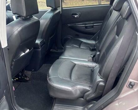 Бежевый Ниссан Кашкай 2, объемом двигателя 2 л и пробегом 250 тыс. км за 8800 $, фото 5 на Automoto.ua