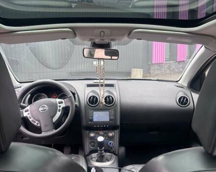 Бежевый Ниссан Кашкай 2, объемом двигателя 2 л и пробегом 250 тыс. км за 8800 $, фото 10 на Automoto.ua