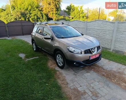 Бежевий Ніссан Кашкай 2, об'ємом двигуна 1.6 л та пробігом 177 тис. км за 10500 $, фото 6 на Automoto.ua
