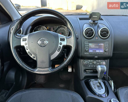 Бежевый Ниссан Кашкай 2, объемом двигателя 2 л и пробегом 250 тыс. км за 13400 $, фото 13 на Automoto.ua