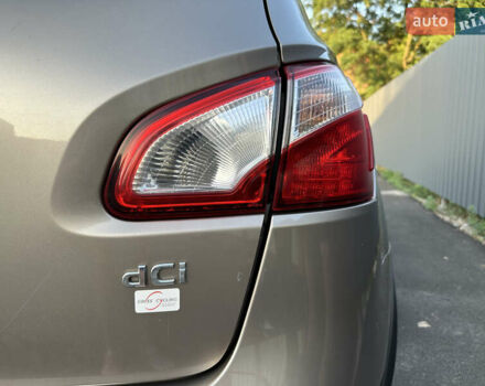 Бежевый Ниссан Кашкай 2, объемом двигателя 2 л и пробегом 250 тыс. км за 13400 $, фото 33 на Automoto.ua