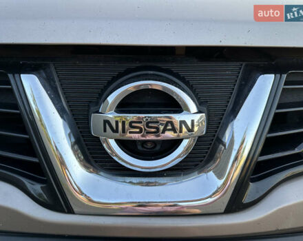 Бежевый Ниссан Кашкай 2, объемом двигателя 2 л и пробегом 250 тыс. км за 13400 $, фото 23 на Automoto.ua