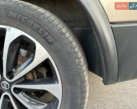 Бежевый Ниссан Кашкай 2, объемом двигателя 2 л и пробегом 250 тыс. км за 13400 $, фото 25 на Automoto.ua