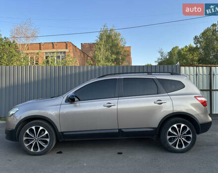 Бежевый Ниссан Кашкай 2, объемом двигателя 2 л и пробегом 250 тыс. км за 13400 $, фото 3 на Automoto.ua