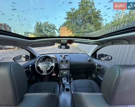 Бежевый Ниссан Кашкай 2, объемом двигателя 2 л и пробегом 250 тыс. км за 13400 $, фото 15 на Automoto.ua