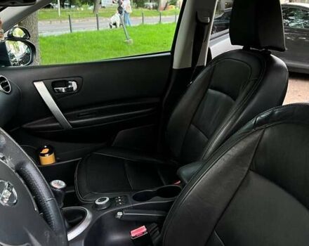 Черный Ниссан Кашкай 2, объемом двигателя 2 л и пробегом 260 тыс. км за 7300 $, фото 33 на Automoto.ua