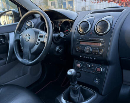 Черный Ниссан Кашкай 2, объемом двигателя 2 л и пробегом 210 тыс. км за 8800 $, фото 13 на Automoto.ua