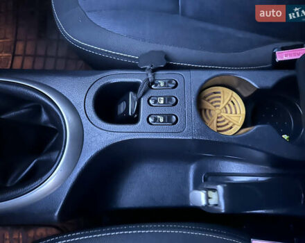 Черный Ниссан Кашкай 2, объемом двигателя 1.5 л и пробегом 228 тыс. км за 10950 $, фото 31 на Automoto.ua