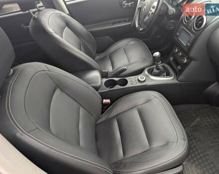 Чорний Ніссан Кашкай 2, об'ємом двигуна 2 л та пробігом 237 тис. км за 10450 $, фото 40 на Automoto.ua