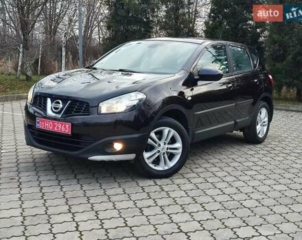 Черный Ниссан Кашкай 2, объемом двигателя 1.6 л и пробегом 220 тыс. км за 9950 $, фото 3 на Automoto.ua