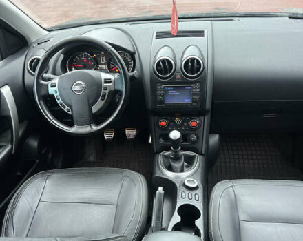 Черный Ниссан Кашкай 2, объемом двигателя 2 л и пробегом 237 тыс. км за 10200 $, фото 13 на Automoto.ua