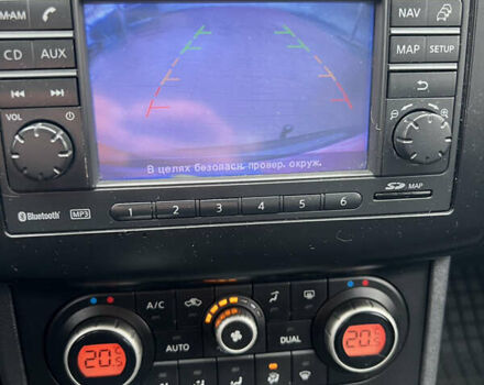 Черный Ниссан Кашкай 2, объемом двигателя 2 л и пробегом 237 тыс. км за 10200 $, фото 12 на Automoto.ua