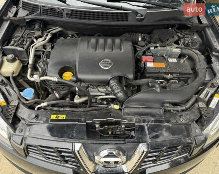 Черный Ниссан Кашкай 2, объемом двигателя 2 л и пробегом 190 тыс. км за 12500 $, фото 7 на Automoto.ua