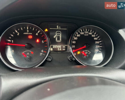 Черный Ниссан Кашкай 2, объемом двигателя 2 л и пробегом 237 тыс. км за 10200 $, фото 24 на Automoto.ua