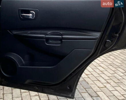 Черный Ниссан Кашкай 2, объемом двигателя 2 л и пробегом 231 тыс. км за 9999 $, фото 23 на Automoto.ua