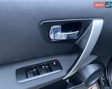 Черный Ниссан Кашкай 2, объемом двигателя 1.5 л и пробегом 228 тыс. км за 9800 $, фото 28 на Automoto.ua