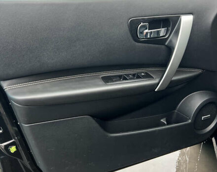 Черный Ниссан Кашкай 2, объемом двигателя 2 л и пробегом 237 тыс. км за 10200 $, фото 22 на Automoto.ua