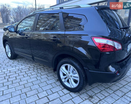 Черный Ниссан Кашкай 2, объемом двигателя 1.5 л и пробегом 228 тыс. км за 10950 $, фото 5 на Automoto.ua