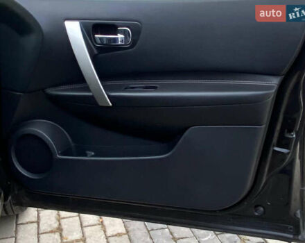 Черный Ниссан Кашкай 2, объемом двигателя 2 л и пробегом 231 тыс. км за 9999 $, фото 21 на Automoto.ua