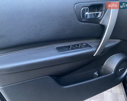 Черный Ниссан Кашкай 2, объемом двигателя 2 л и пробегом 175 тыс. км за 12890 $, фото 15 на Automoto.ua