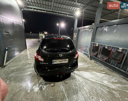 Черный Ниссан Кашкай 2, объемом двигателя 2 л и пробегом 237 тыс. км за 11500 $, фото 3 на Automoto.ua