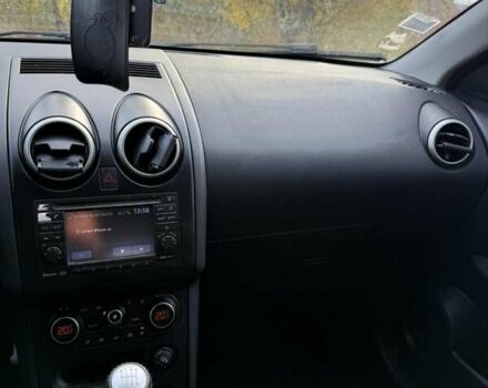 Черный Ниссан Кашкай 2, объемом двигателя 1.5 л и пробегом 265 тыс. км за 10800 $, фото 7 на Automoto.ua